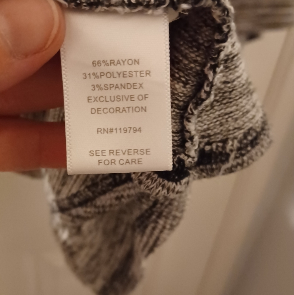 World Unity Pullover with Lace Embroidery - Picture 6 of 9